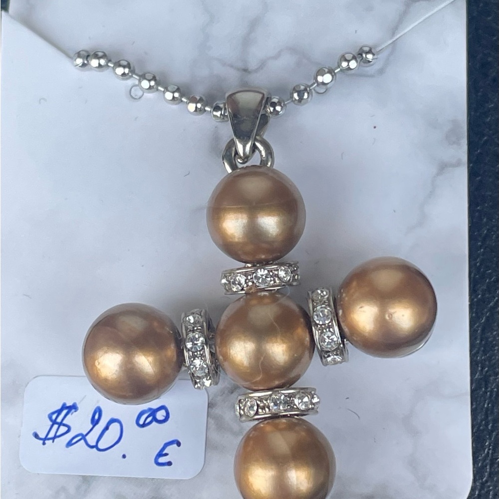 Pendant - Picture 2 of 3